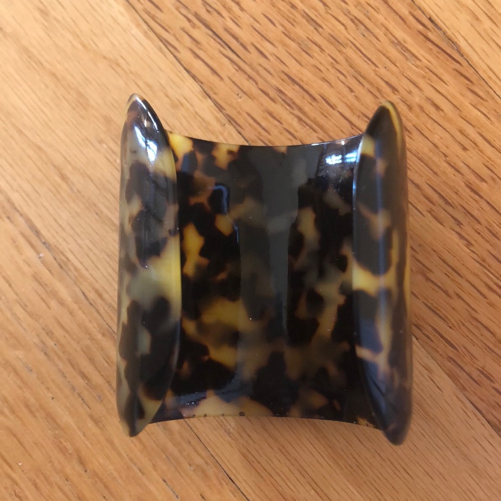 SOLD Tory Burch tortoise cuff bracelet - Picture 6 of 9